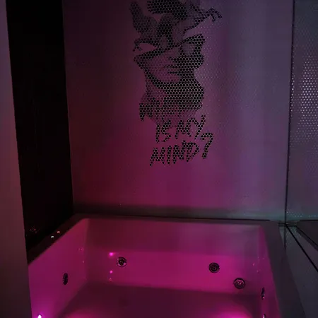 לינה וארוחת בוקר Kind Places - Experience 4*