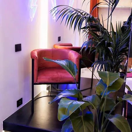 Kind Places - Experience Couette-café Naples