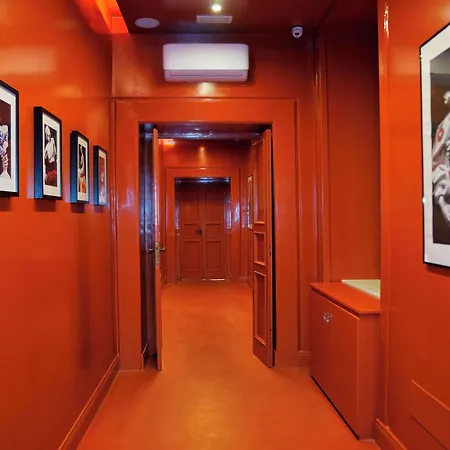 Kind Places - Experience Naples